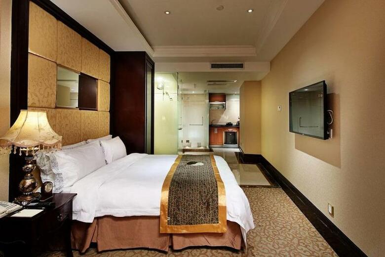 Royal Mediterranean Hotel