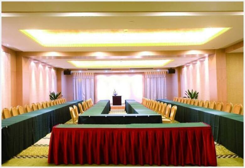 Royal Mediterranean Hotel