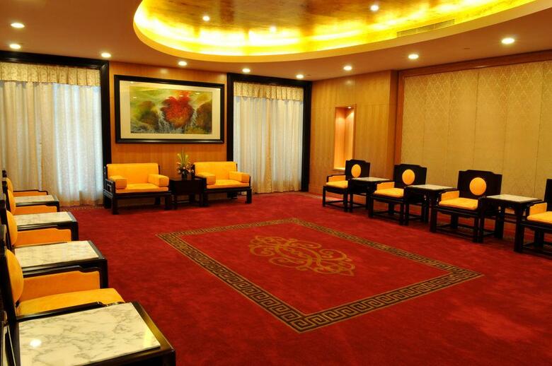 Royal Mediterranean Hotel