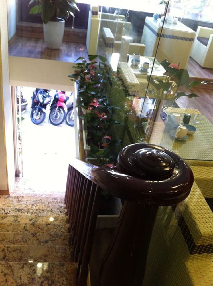 Mayfair Hotel & Apartment Hanoi