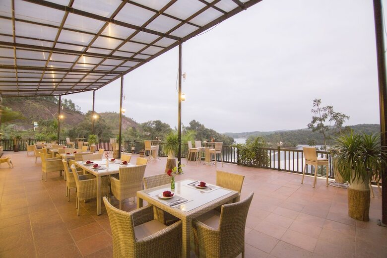 Apartamento Phong Nha Lake House