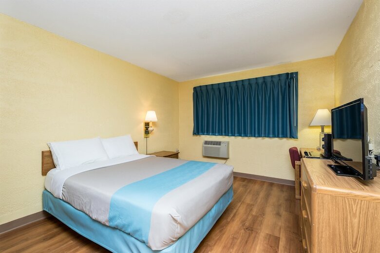 Hotel Motel 6 Cedar Rapids - Airport