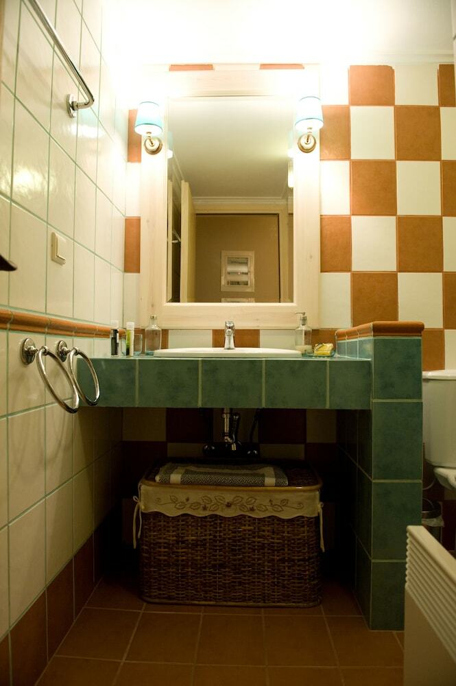 Aparthotel Apelon Tiritas Villas