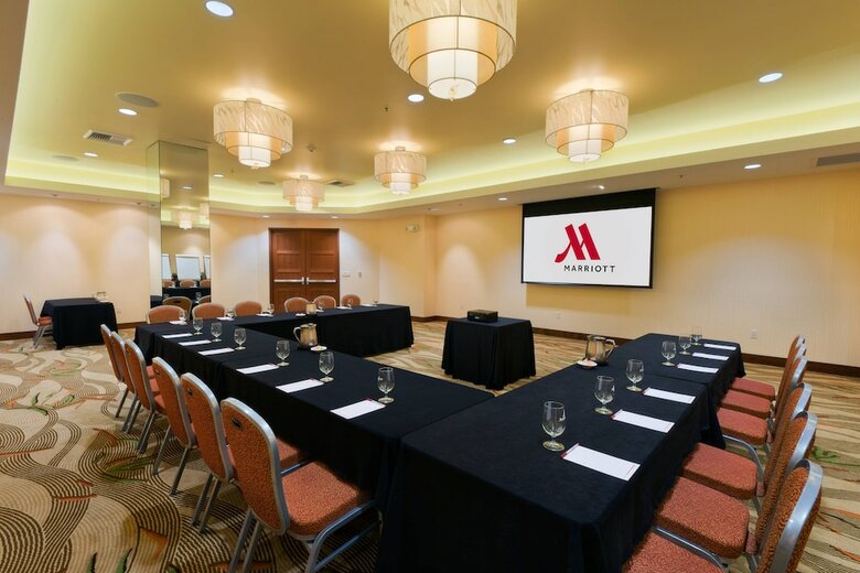 Hotel Long Beach Marriott