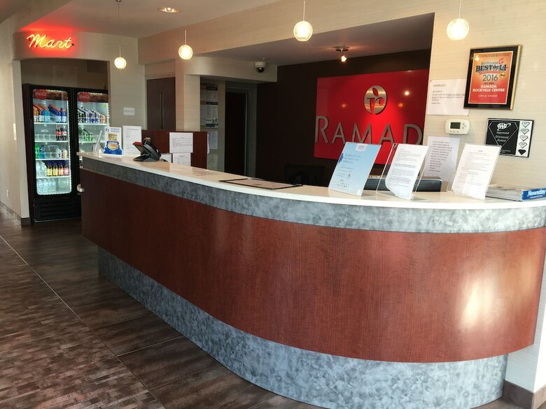 Hotel Ramada By Wyndham Rockville Centre