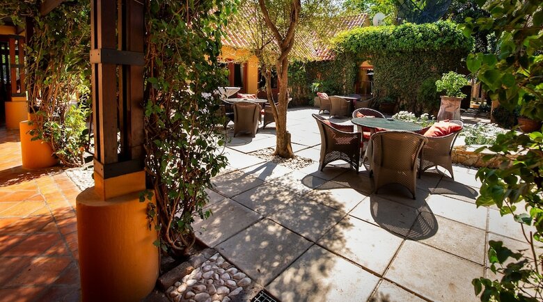 Lombardy Boutique Hotel & Conference Centre