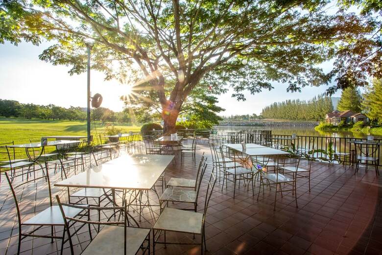 Chateau de Khaoyai Hotel & Resort