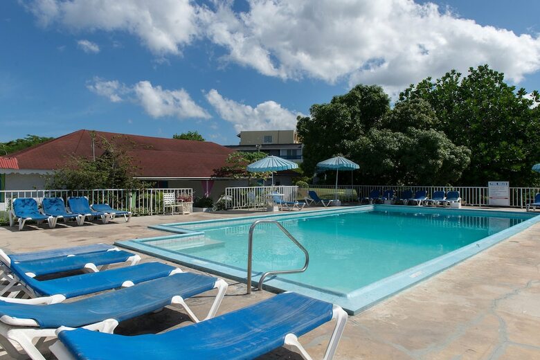 Aparthotel Moonlight Beach Studio At Montego Bay Club Resort