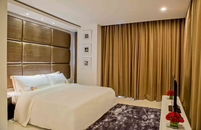 Aparthotel Platinum One Suites