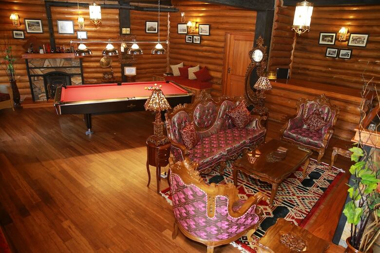 Hotel Queenswood Cottage