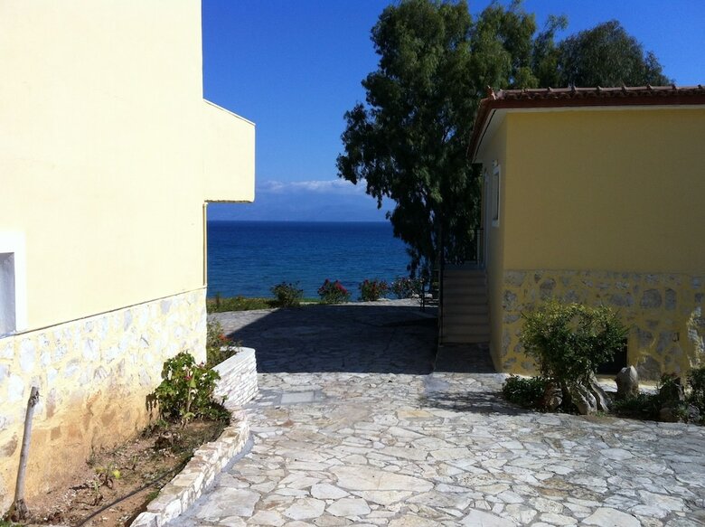 Apartamentos 9 Muses Villas