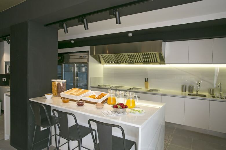 Hostal Sant Jordi Hostel Rock Palace