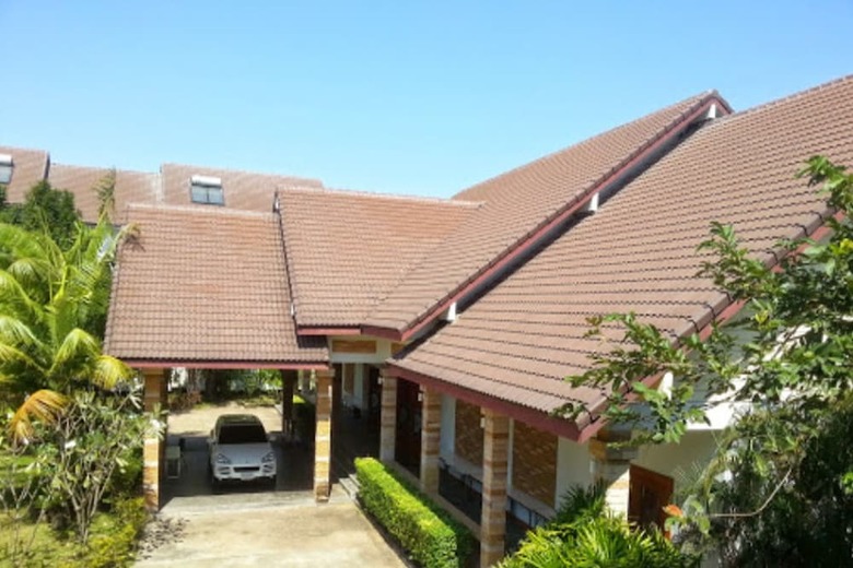Thongpaeka Hotel