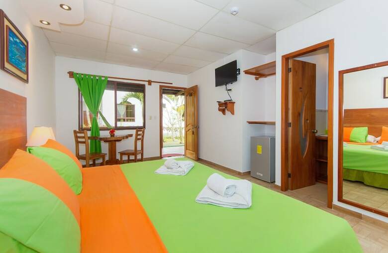 Twin Lodge Galapagos Hotel