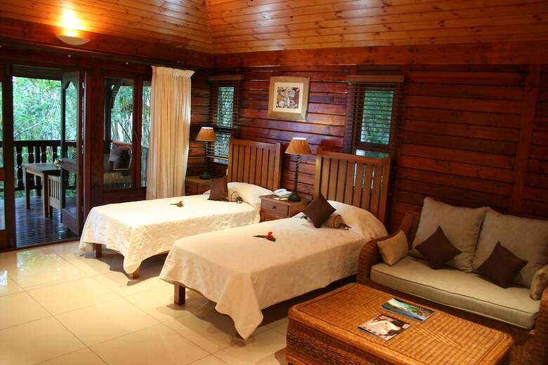 Hotel Cerf Island Resort
