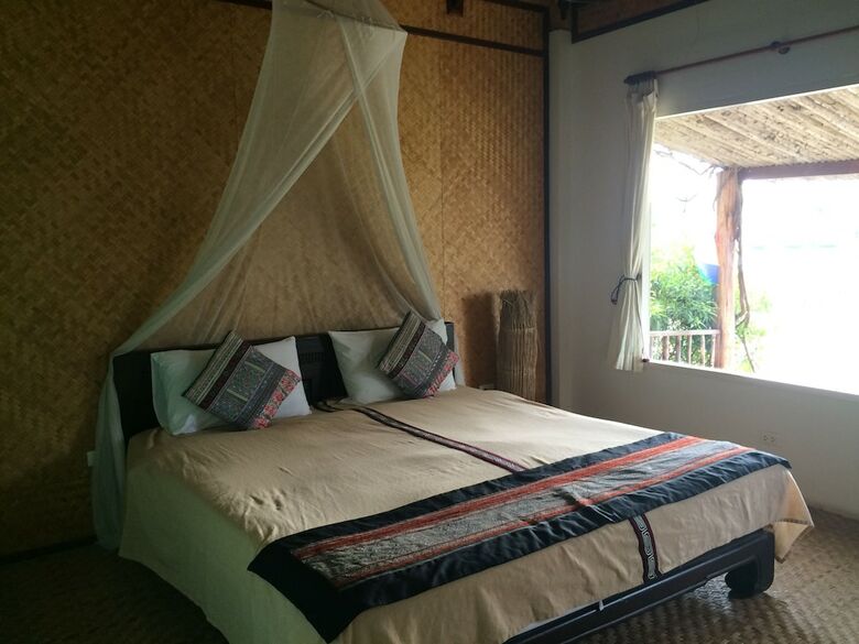 Hotel Him Naam Pai Resort