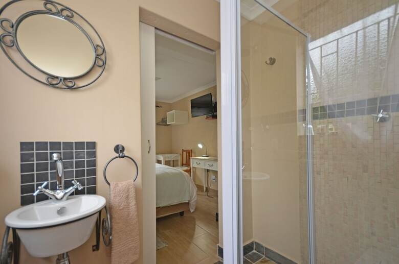 Bed & Breakfast Bnb On 8th Avenue