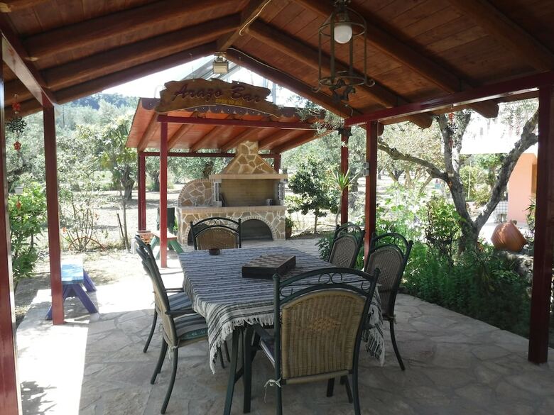 Arazzo Holiday Apartments