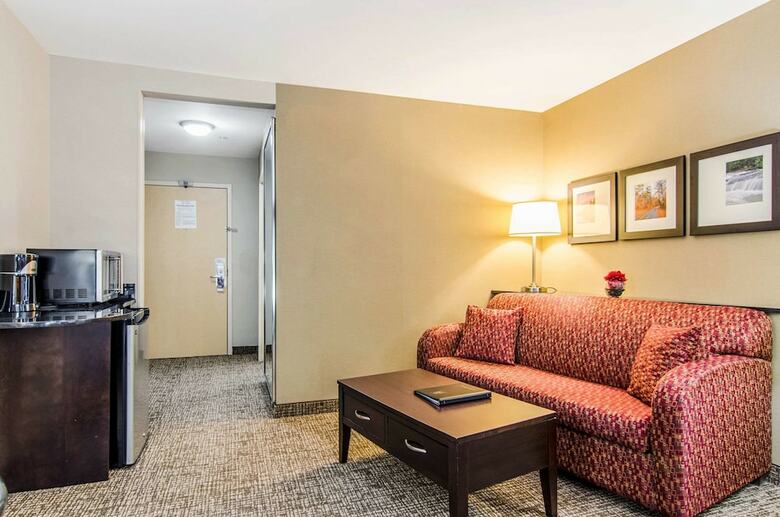 Hotel Comfort Suites Bentonville - Rogers