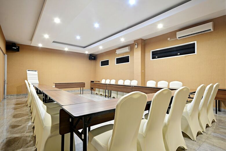 Hotel Zen Rooms Cipete Safin Inn