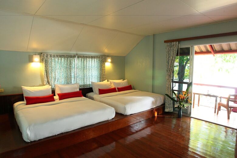 Hotel Villa Cha Cha Chaolao Beach Resort