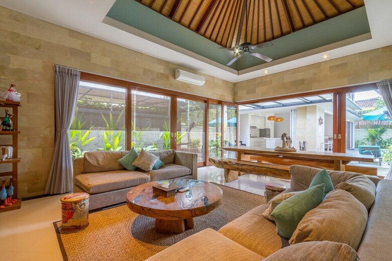 Lacasa Villa Legian