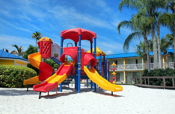 Magnuson Hotel Marina Cove