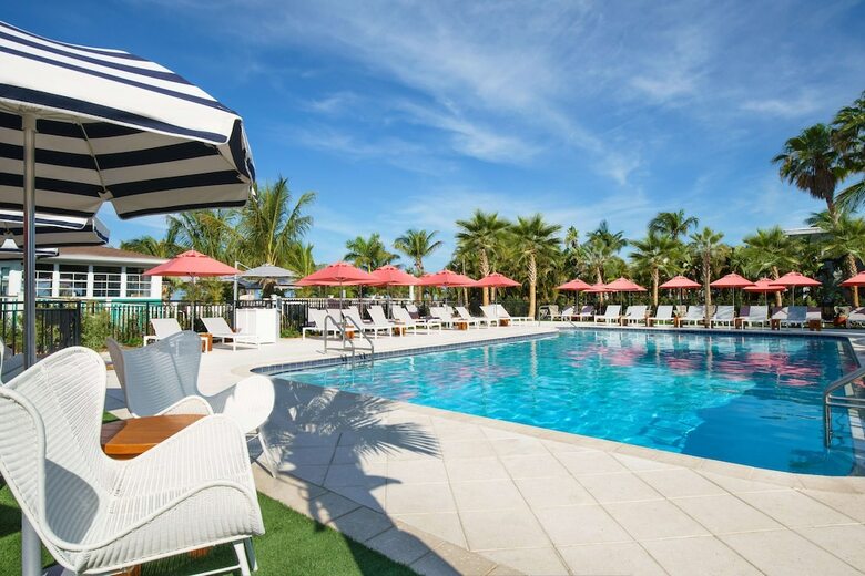 Hotel Howard Johnson St. Petersburg Beach