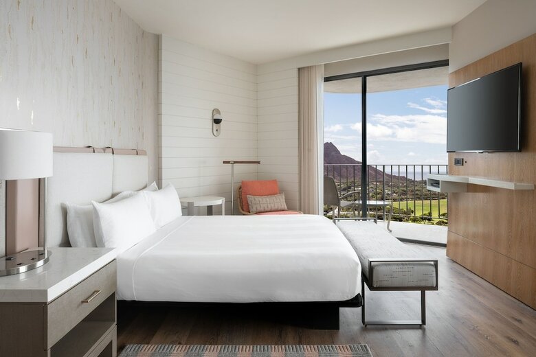 Hotel Waikiki Beach Marriott Resort & Spa