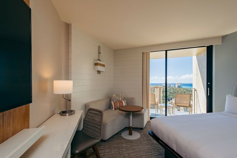 Hotel Waikiki Beach Marriott Resort & Spa