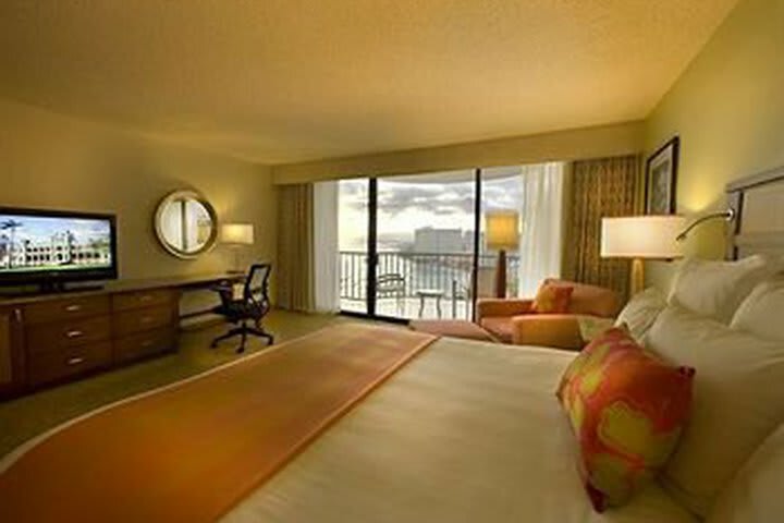 Hotel Waikiki Beach Marriott Resort & Spa