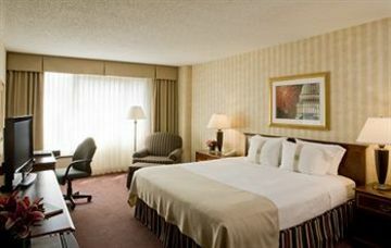Hotel Holiday Inn D C Capitol At The Smithsonian