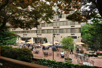 Hotel Holiday Inn D C Capitol At The Smithsonian