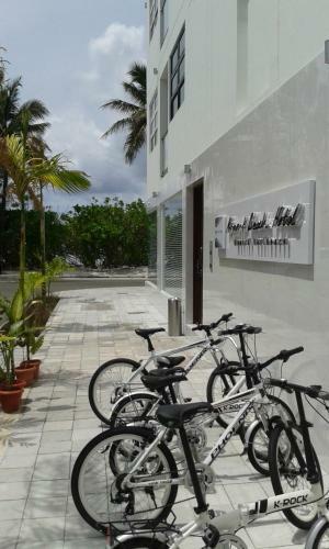 Airport Beach Hotel