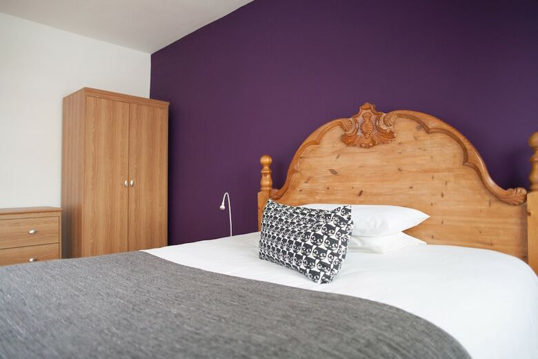 Quire Court Apartments