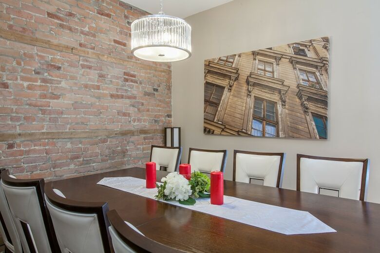 Apartamentos Lmvr - The Laurier