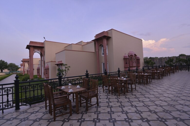 Hotel Orchha Palace And Convention Centre