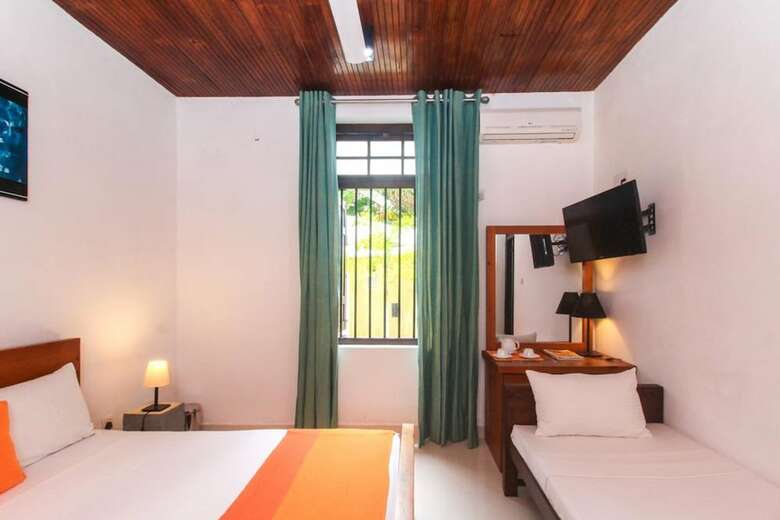 Hotel Ambasewana Mansion