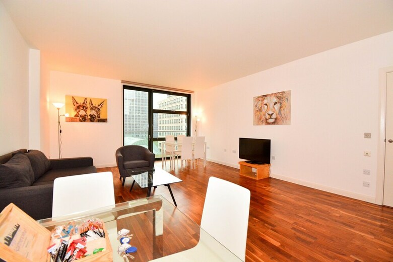 Canary Wharf - Corporate River View Apartments