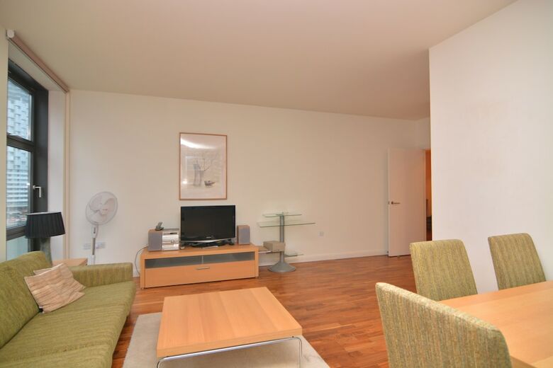 Canary Wharf - Corporate River View Apartments