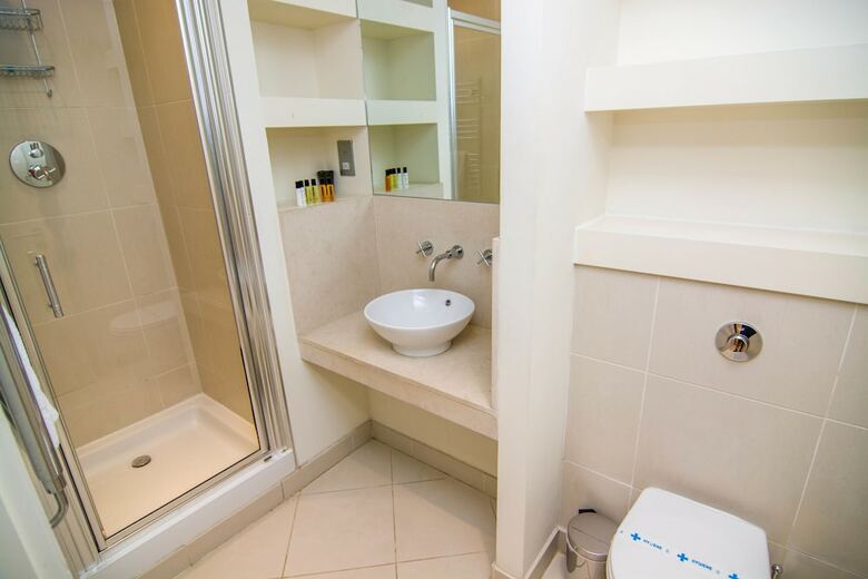 Canary Wharf - Corporate River View Apartments