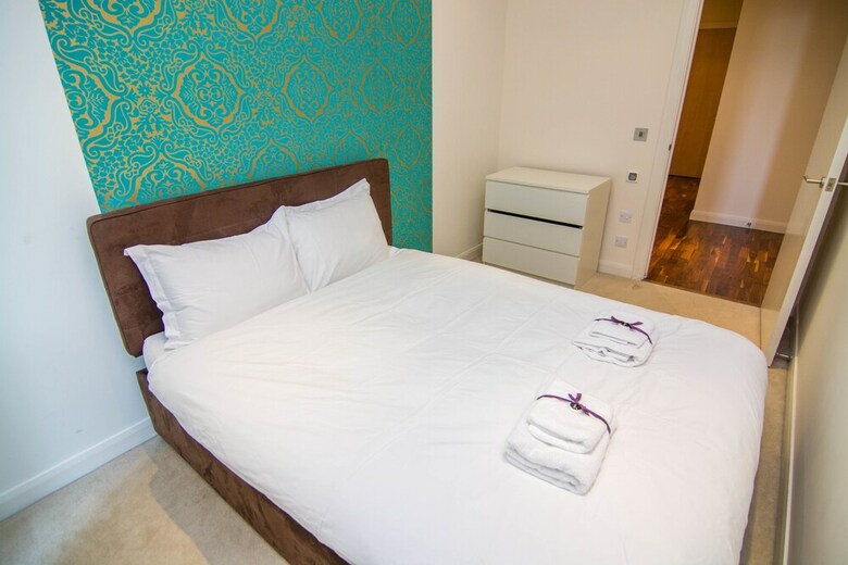 Canary Wharf - Corporate River View Apartments