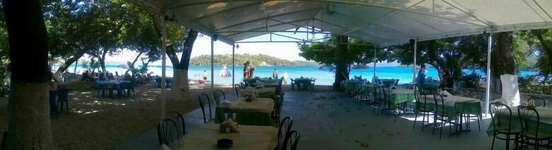 Avra Beach Hotel
