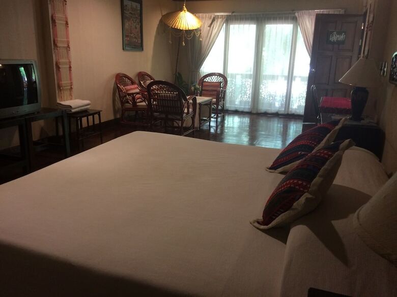 Mae Hong Son Mountain Inn Hotel & Resort