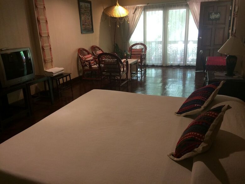 Mae Hong Son Mountain Inn Hotel & Resort