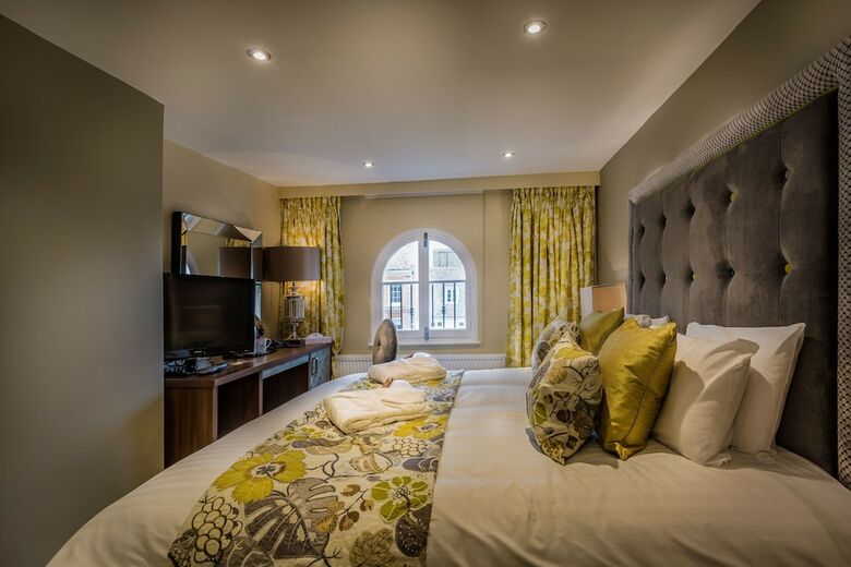 Hotel The Golden Lion