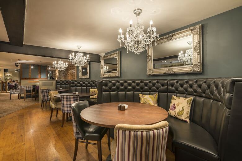 Hotel The Golden Lion