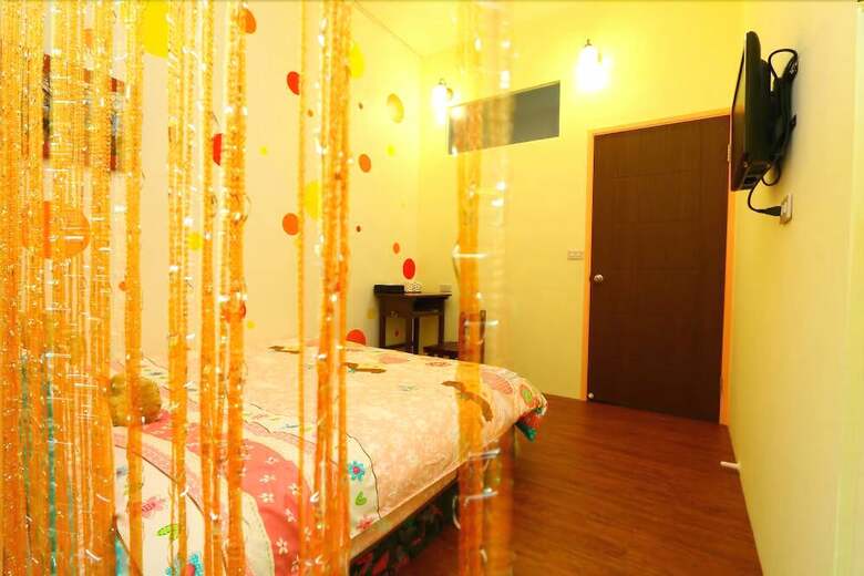 Hotel Time Traveling Hostel
