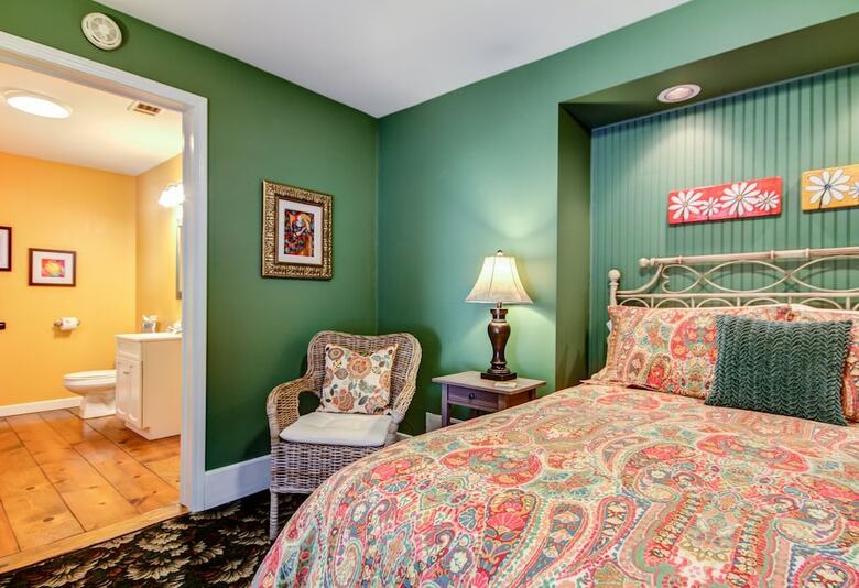 Bed & Breakfast Twin Oaks Inn