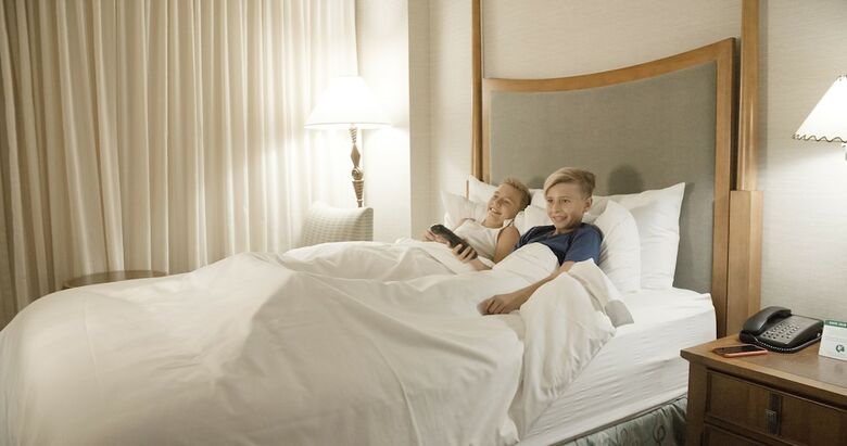 Hotel River Cree Resort And Casino